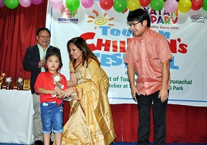 The First Lady of the State  Smti. Neelam Mishra celebrate Tourism Children's Festival with Childrens at State Science centre, IG park Itanagar on 22nd October2017. 